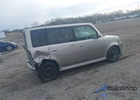 2004 Scion Xb from USA, damaged, VIN JTLKT324X40141430